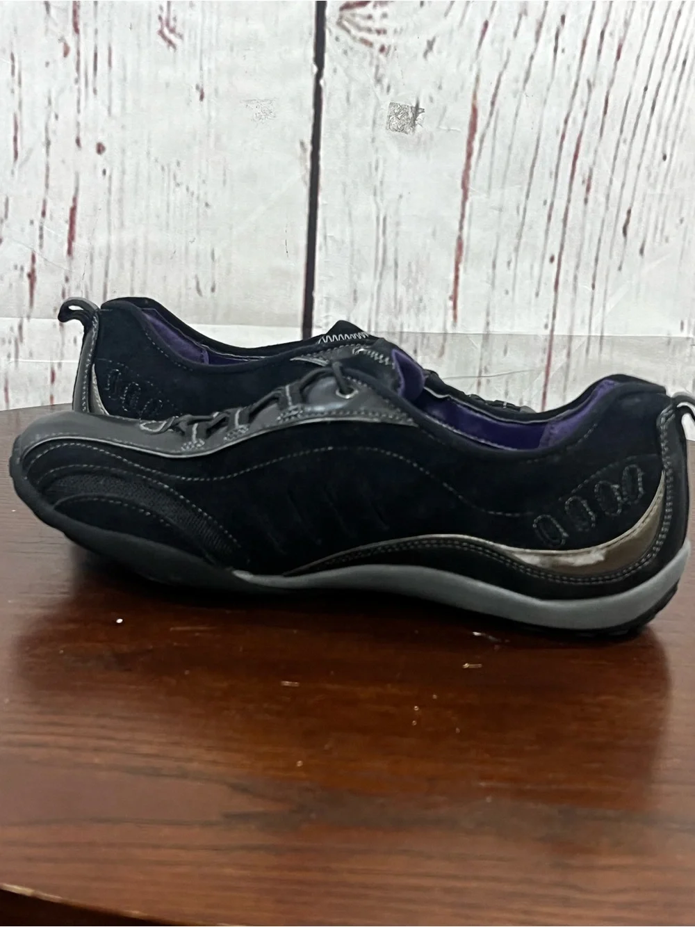 Privo by Clarks Black Slip-On Athletic Sneakers Suede & calf leather women’s 6